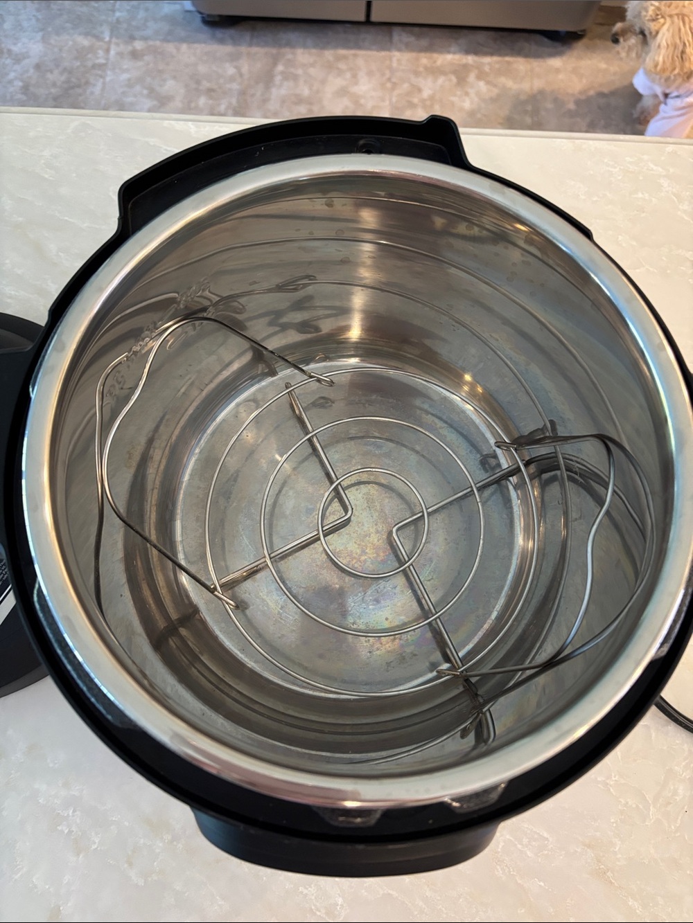 Instant Pot 6 QT - Picture 6 of 8
